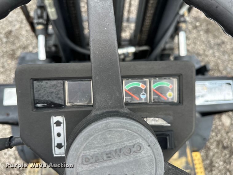 image for item EG1631 2004 Daewoo G25E-3 forklift