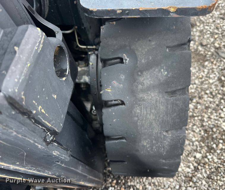 image for item EG1631 2004 Daewoo G25E-3 forklift