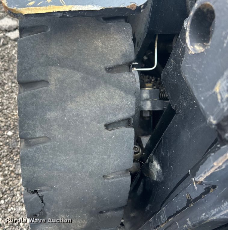 image for item EG1631 2004 Daewoo G25E-3 forklift