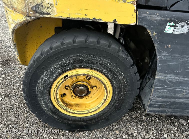 image for item EG1631 2004 Daewoo G25E-3 forklift