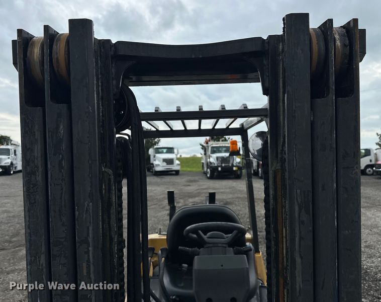 image for item EG1632 2008 Caterpillar  C5000-LP forklift