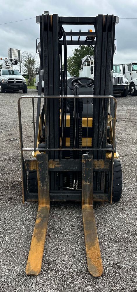 image for item EG1633 2007 Caterpillar  C5500-LP forklift