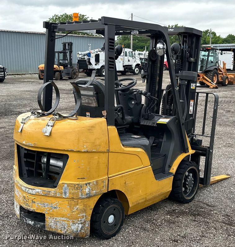 image for item EG1633 2007 Caterpillar  C5500-LP forklift