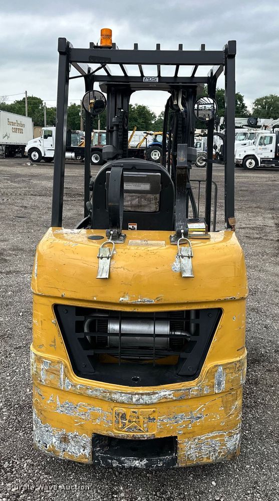 image for item EG1633 2007 Caterpillar  C5500-LP forklift