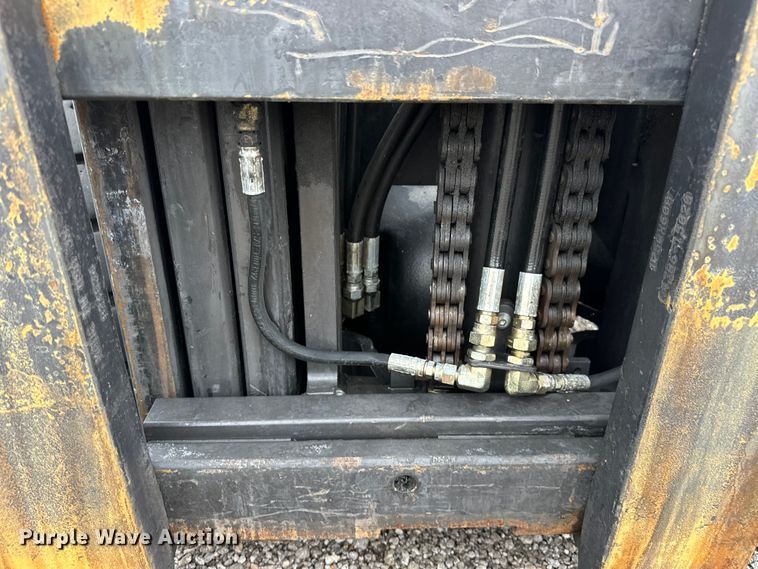 image for item EG1633 2007 Caterpillar  C5500-LP forklift