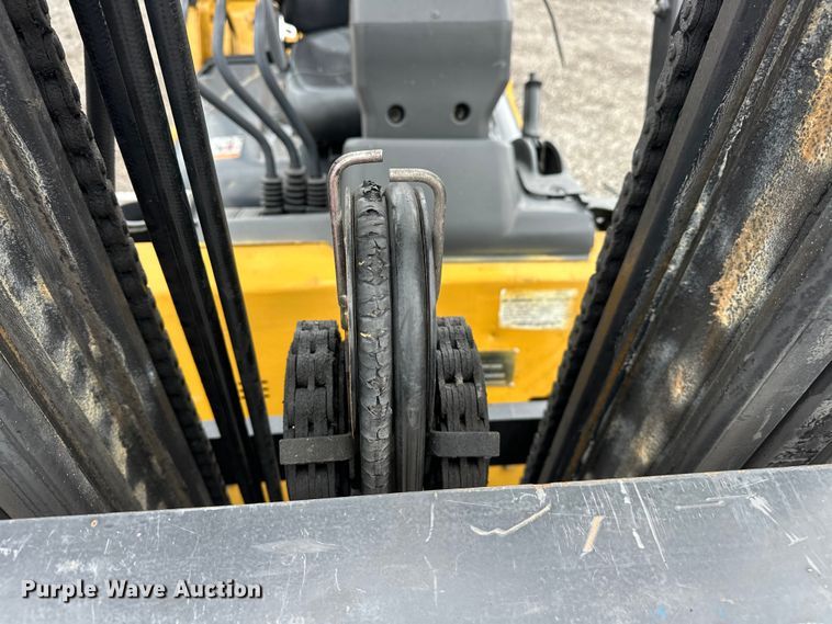 image for item EG1633 2007 Caterpillar  C5500-LP forklift