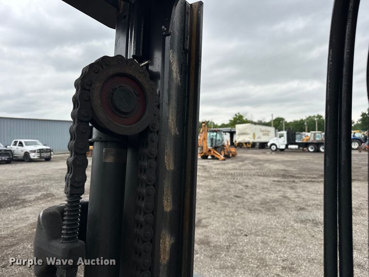 image for item EG1633 2007 Caterpillar  C5500-LP forklift