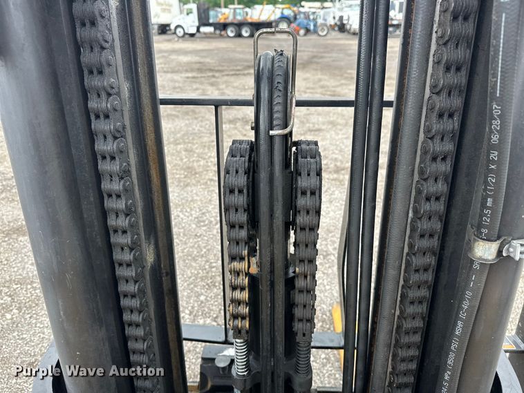 image for item EG1633 2007 Caterpillar  C5500-LP forklift