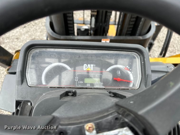 image for item EG1633 2007 Caterpillar  C5500-LP forklift