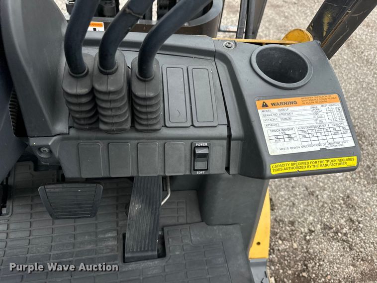 image for item EG1633 2007 Caterpillar  C5500-LP forklift
