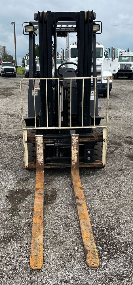 image for item EG1638 1998 Yale GLP050RGE83.5 forklift