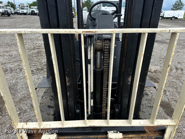 image for item EG1638 1998 Yale GLP050RGE83.5 forklift