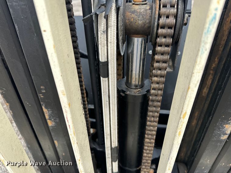 image for item EG1638 1998 Yale GLP050RGE83.5 forklift