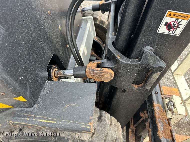 image for item EG1638 1998 Yale GLP050RGE83.5 forklift