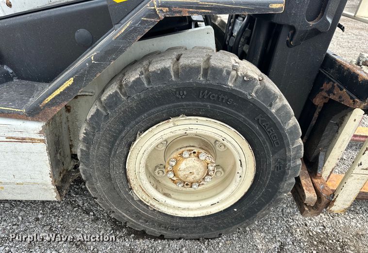 image for item EG1638 1998 Yale GLP050RGE83.5 forklift