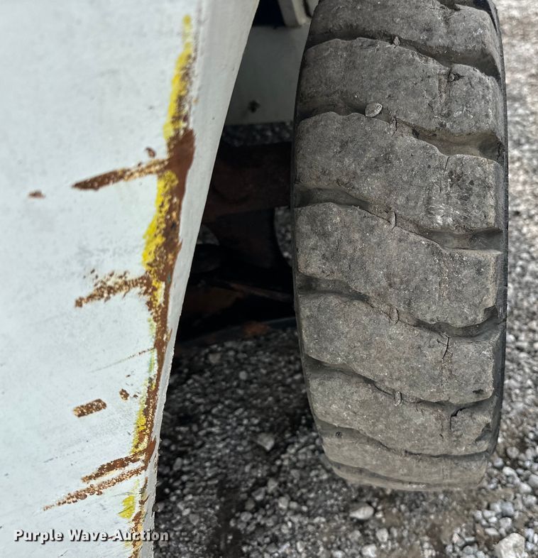 image for item EG1638 1998 Yale GLP050RGE83.5 forklift