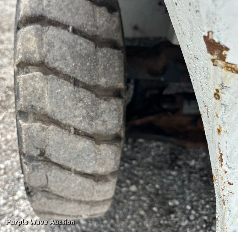 image for item EG1638 1998 Yale GLP050RGE83.5 forklift