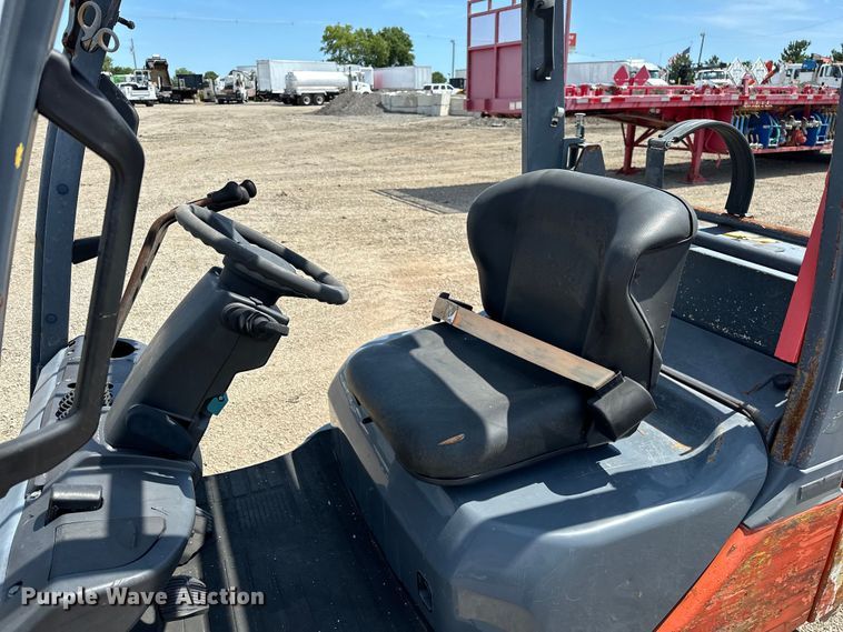 image for item EG1645 2008 Toyota 8FGCU20 forklift