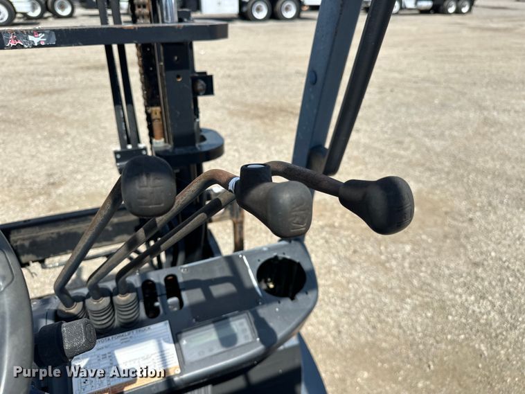 image for item EG1645 2008 Toyota 8FGCU20 forklift