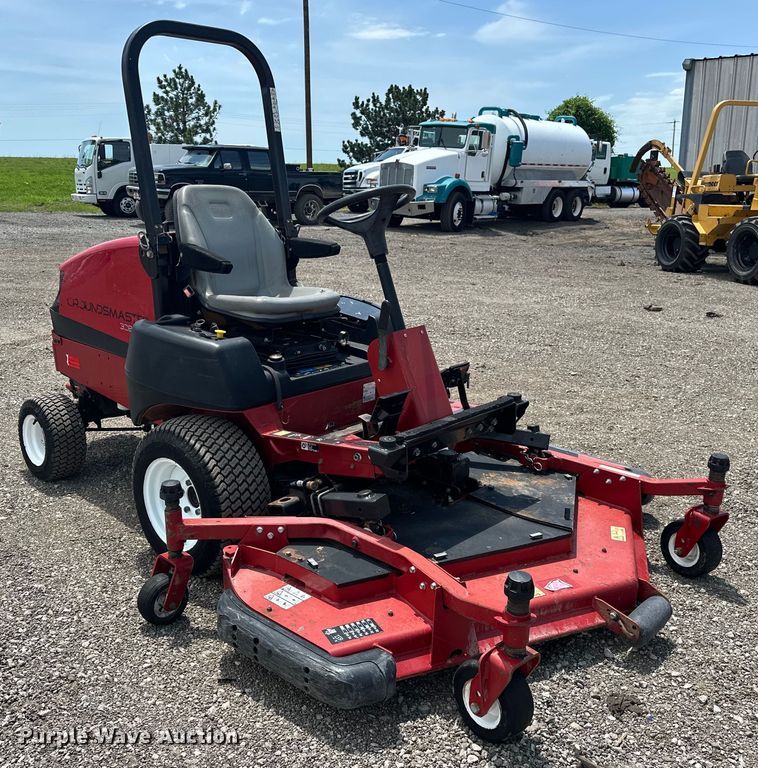 image for item EG1649 2015 Toro GroundsMaster 3280 D  lawn mower