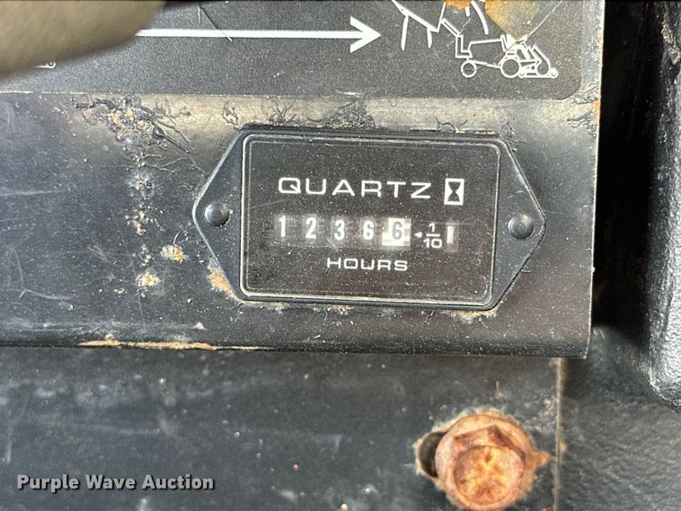 image for item EG1649 2015 Toro GroundsMaster 3280 D  lawn mower