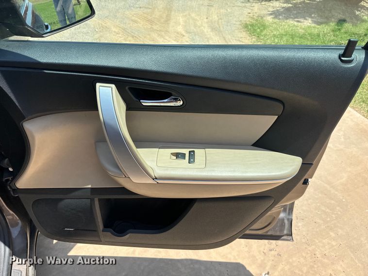 image for item EH3955 2010 GMC Acadia SUV