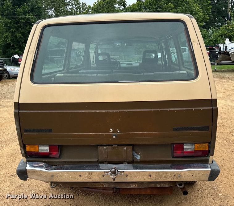 image for item EH3970 1982 Volkswagen  Vanagon GL van