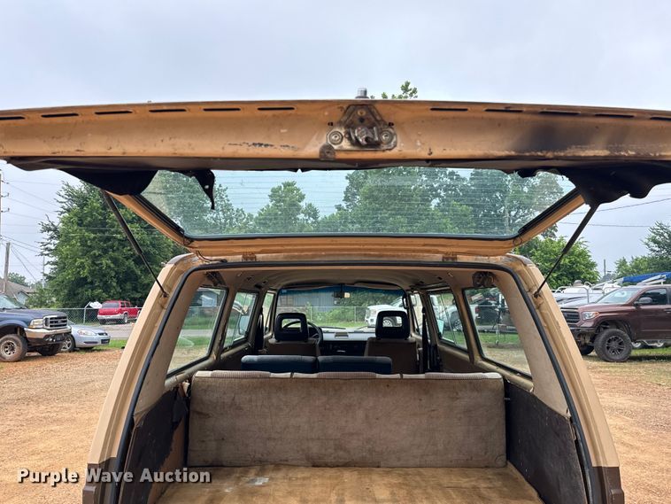 image for item EH3970 1982 Volkswagen  Vanagon GL van