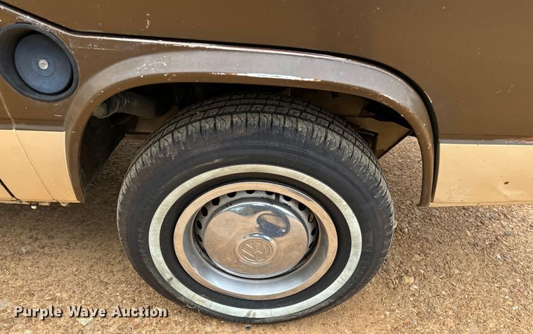 image for item EH3970 1982 Volkswagen  Vanagon GL van