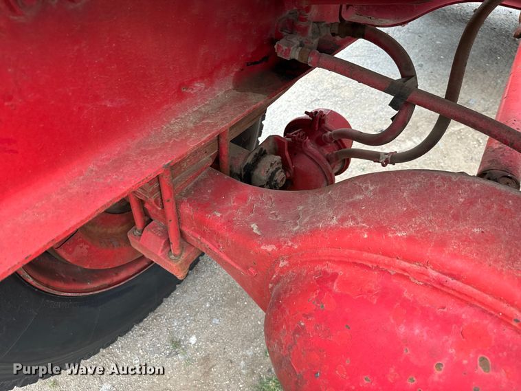 image for item EH3984 1988 International  1754 semi truck