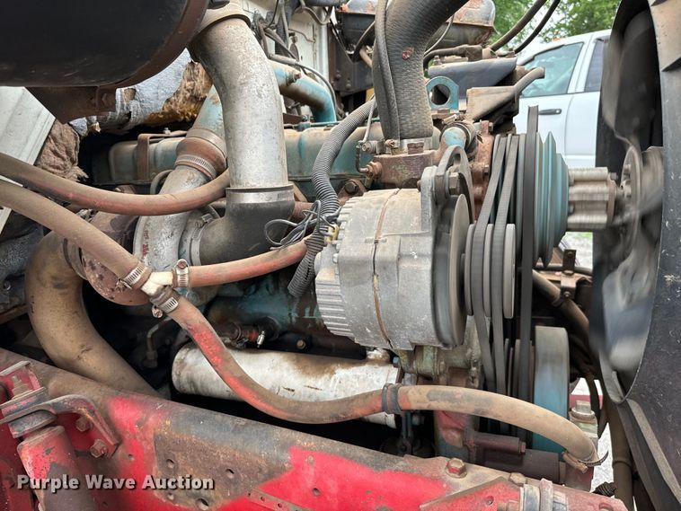 image for item EH3984 1988 International  1754 semi truck