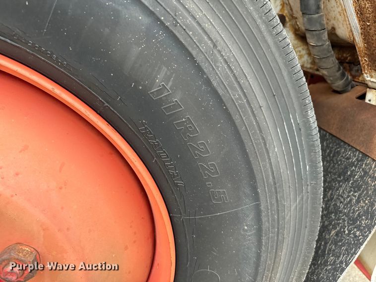 image for item EH3984 1988 International  1754 semi truck