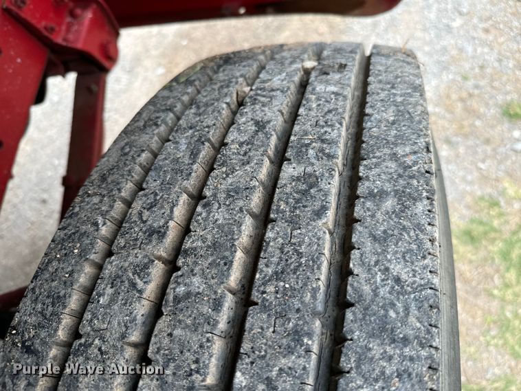 image for item EH3984 1988 International  1754 semi truck