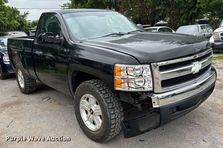 image for item EH3986 2007 Chevrolet  Silverado 1500 pickup truck