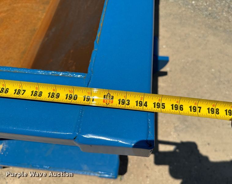 image for item EH3991 Okie Fabrication  roll-off container 