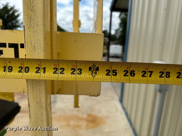 image for item EH4040 2014 Genie GS-1930 scissor lift