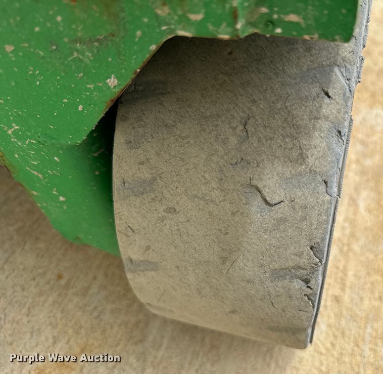 image for item EH4040 2014 Genie GS-1930 scissor lift