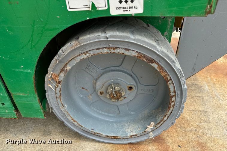 image for item EH4040 2014 Genie GS-1930 scissor lift