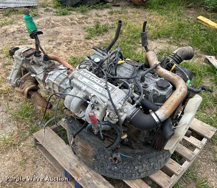 image for item EH6871 1986 Toyota 22R Turbo EFI engine