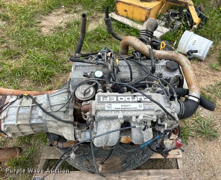 image for item EH6871 1986 Toyota 22R Turbo EFI engine