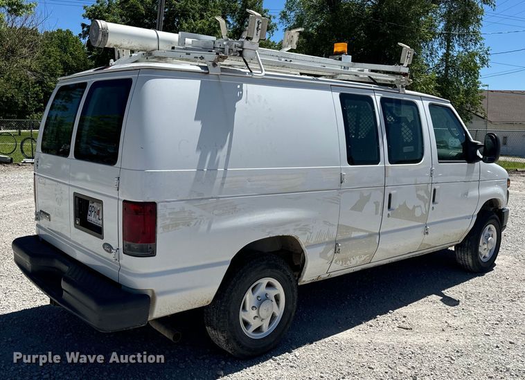 image for item EH6895 2008 Ford E250 van