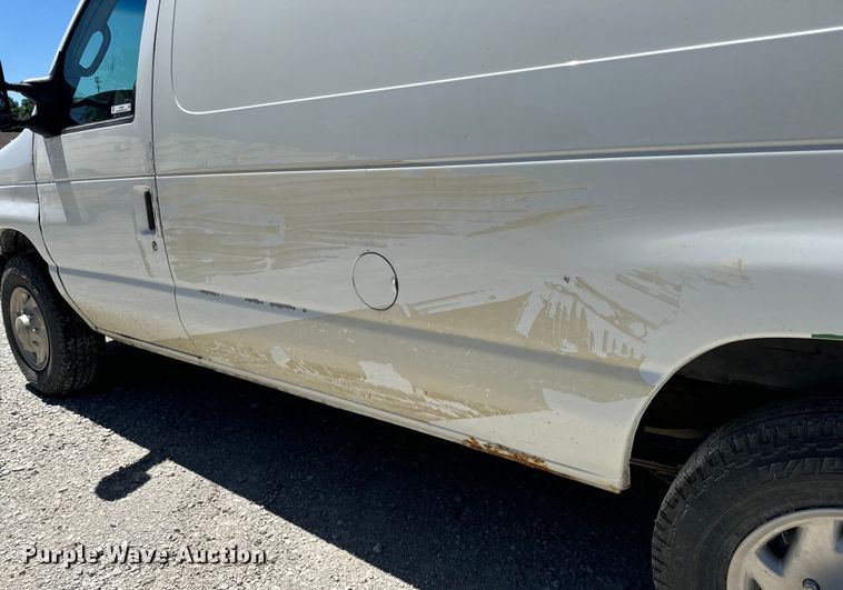 image for item EH6895 2008 Ford E250 van