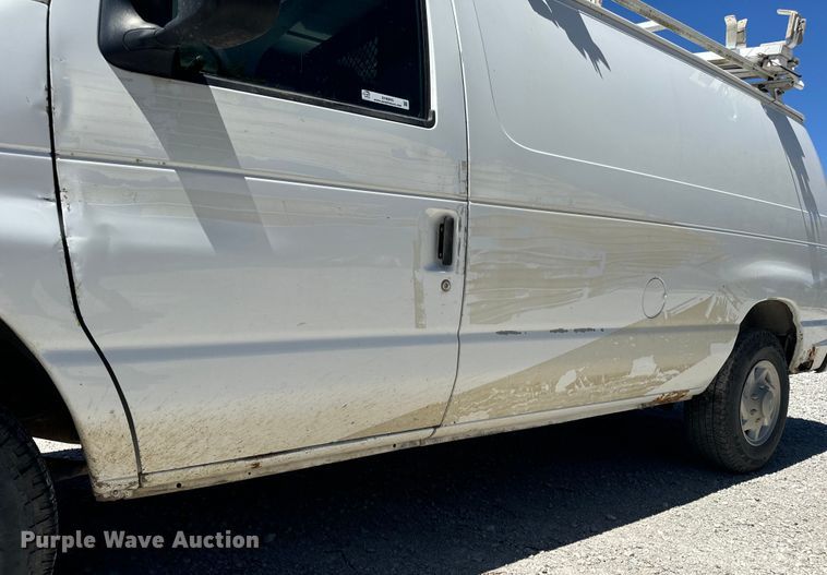 image for item EH6895 2008 Ford E250 van