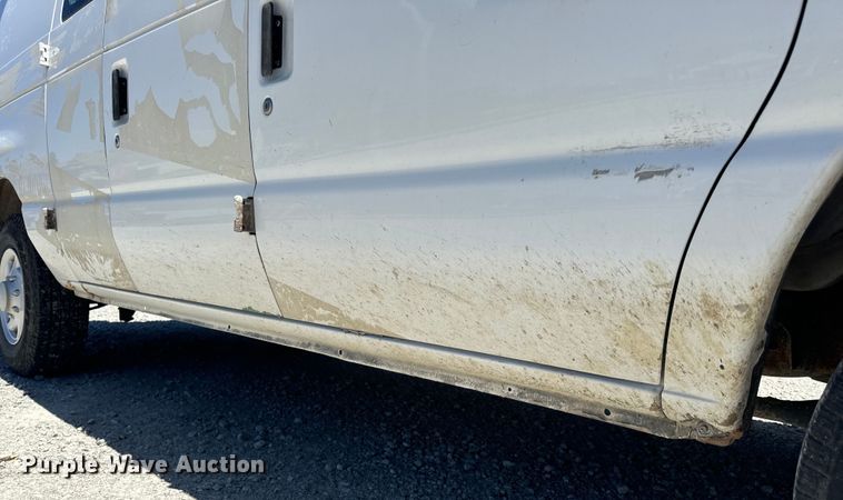 image for item EH6895 2008 Ford E250 van