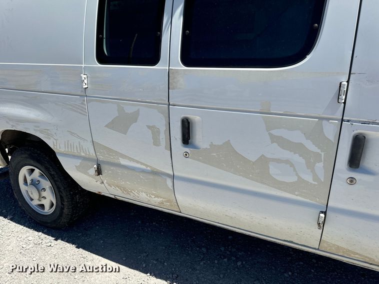 image for item EH6895 2008 Ford E250 van