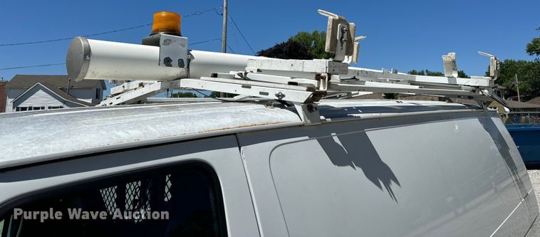 image for item EH6895 2008 Ford E250 van