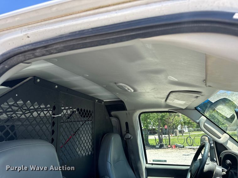 image for item EH6895 2008 Ford E250 van