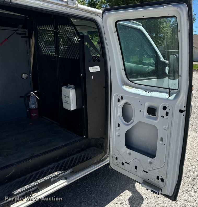 image for item EH6895 2008 Ford E250 van
