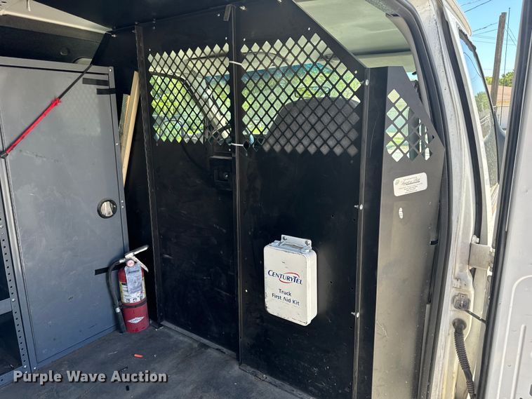 image for item EH6895 2008 Ford E250 van