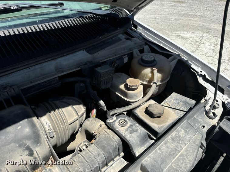 image for item EH6895 2008 Ford E250 van